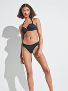 Bikini Gisela Ricamato Reggiseno push up + 1 e slip aperture laterali
