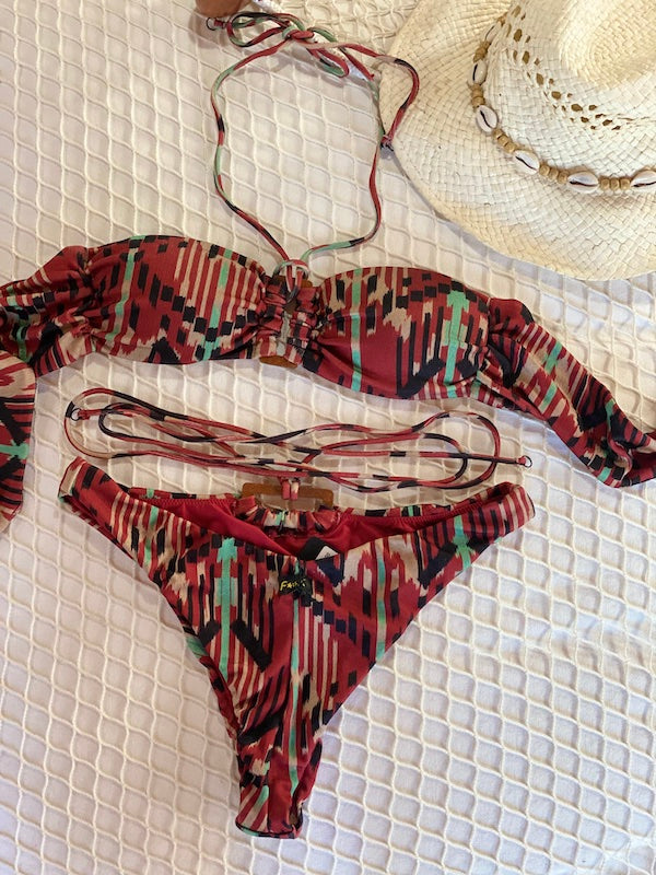 Bikini fascia e slip fisso Rought Effek