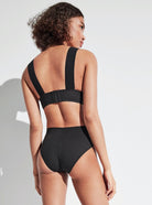Top bikini Gisela senza ferretto  con imbottitura estraibile taglio laser