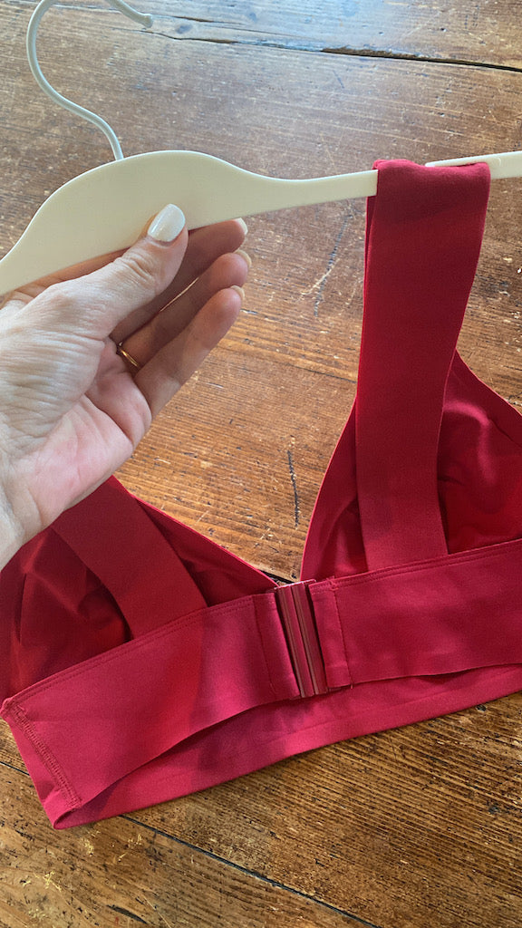 Top bikini Gisela senza ferretto  con imbottitura estraibile taglio laser