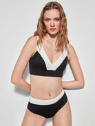 Bikini Gisela Bicolor Cuciture Laser Top non imbottito e Slip Alto
