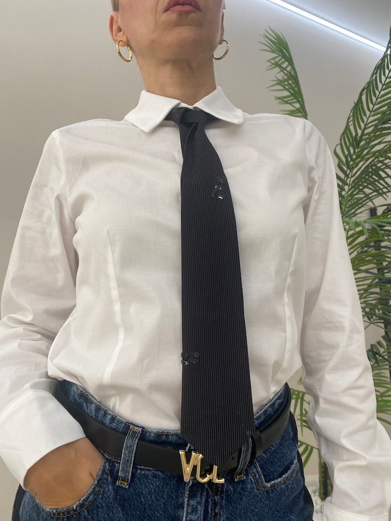 Camicia Con Cravatta Ricamata in Paillettes e Gessato Sottile Susy Mix
